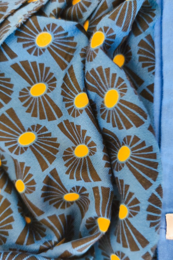 Soleil Bleu